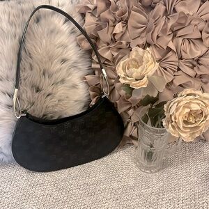 DKNY Black Sleek Classy Luxury Nylon Signature Formal Shoulder Bag